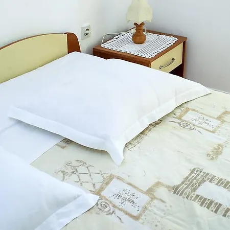 Apartment Loredana 1209 *